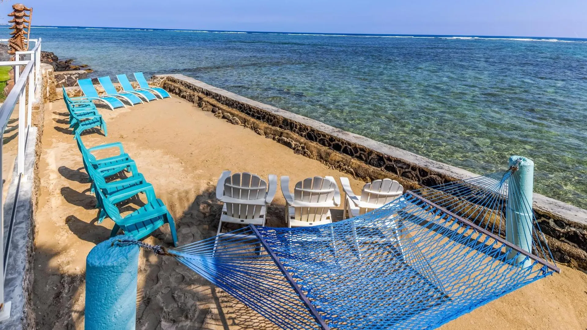 Ethereal Hawaii Beachfront Estate: Private Beach, Jacuzzis & Film Site Punaluu 0*,